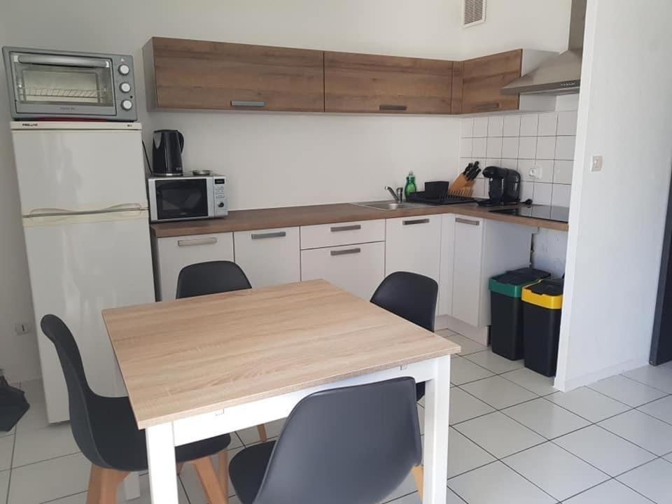Appart T2 - 4 Pers - Village - 200M De La Plage Le Barcares Exterior photo